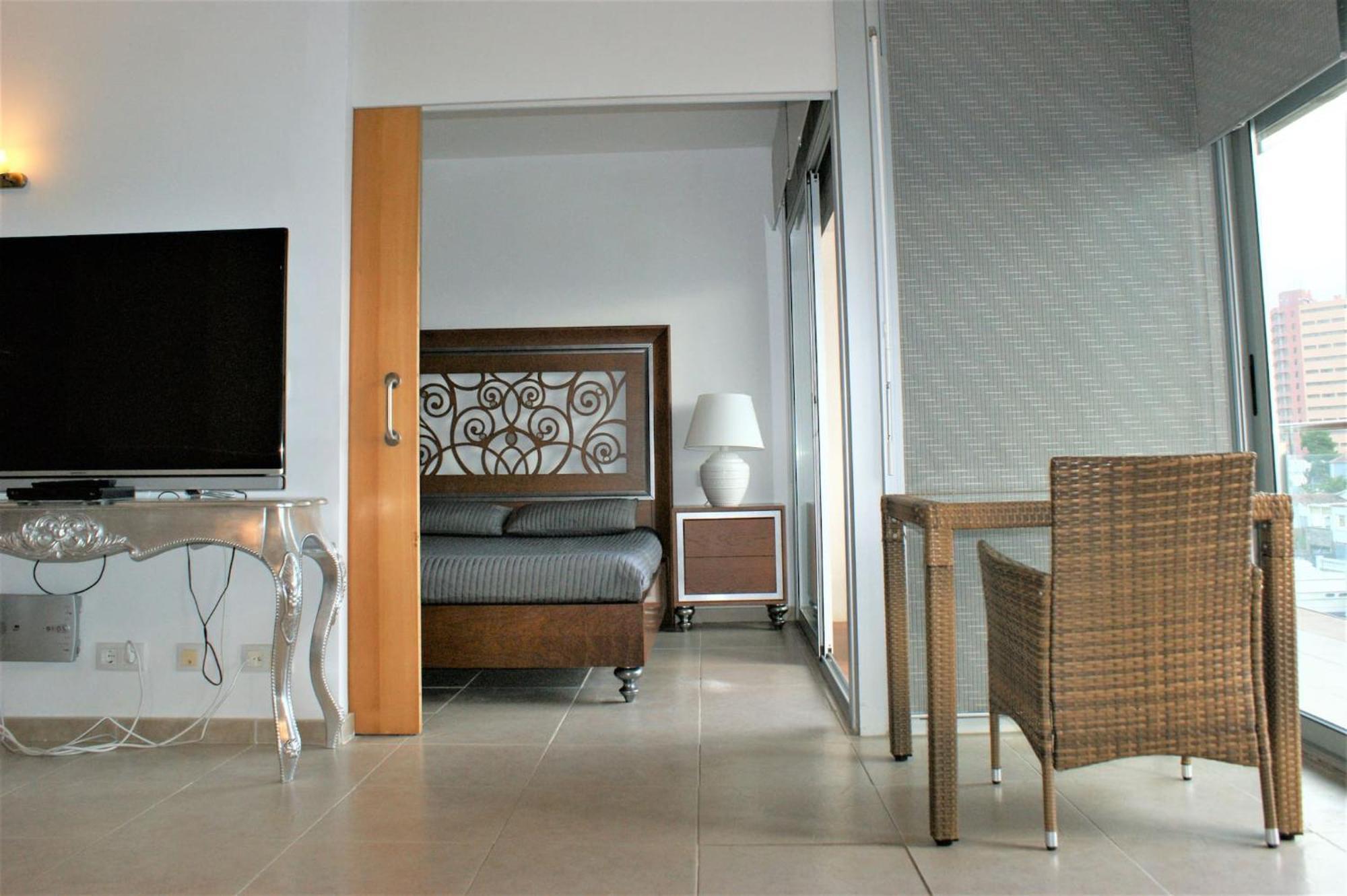 Apartamento en Roses con vistas al canal y piscina Exterior foto